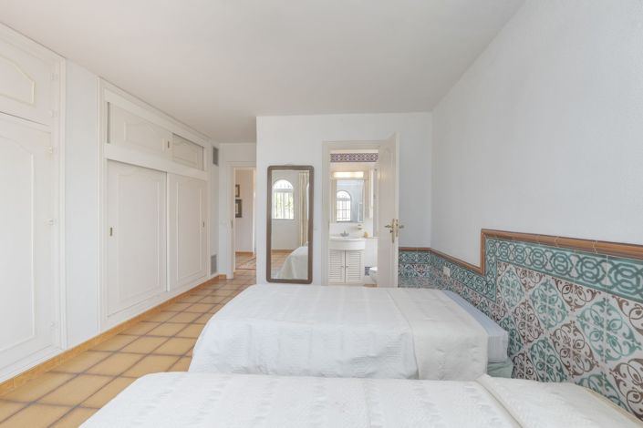 Image No.21-3 Bed Villa for sale