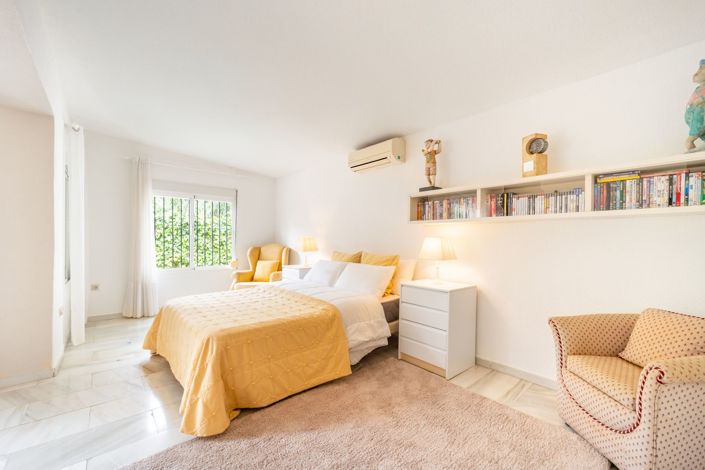 Image No.23-Villa de 4 chambres à vendre à El Rosario