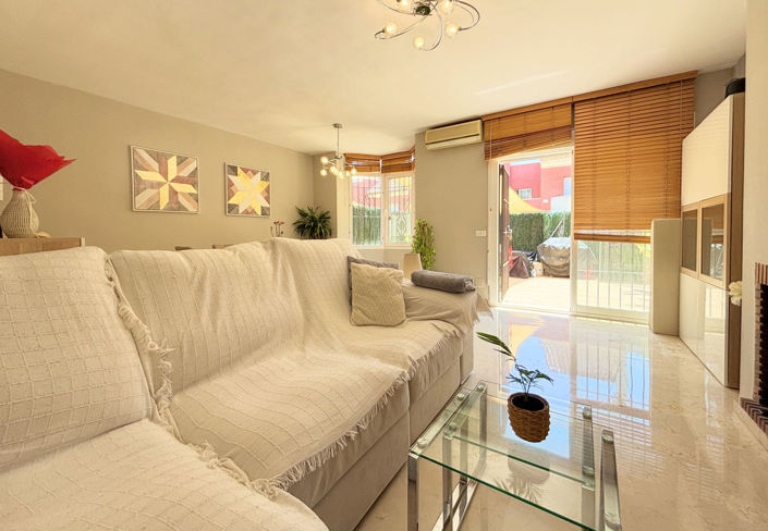 Image No.12-3 Bed Townhouse for sale