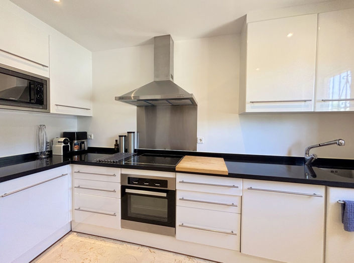 Image No.16-3 Bed Townhouse for sale