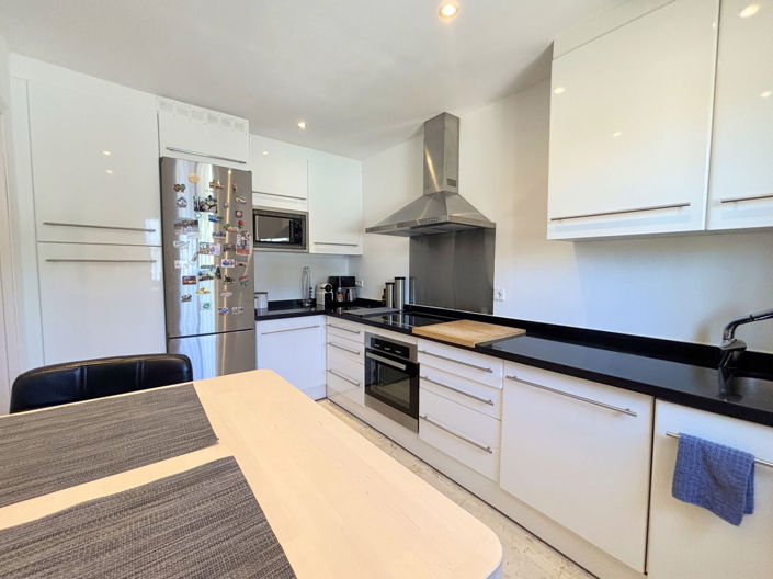 Image No.17-3 Bed Townhouse for sale