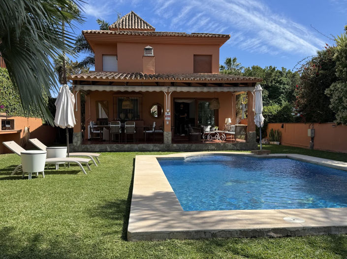 Image No.2-5 Bed Villa for sale