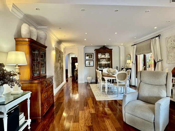 Image No.23-5 Bed Villa for sale