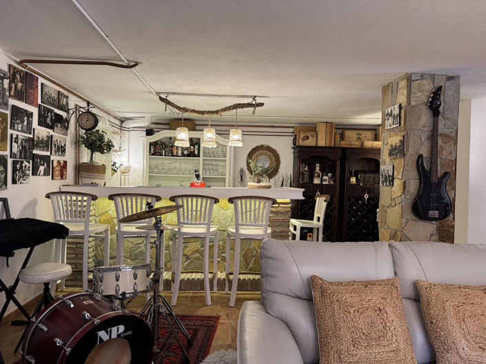 Image No.28-5 Bed Villa for sale