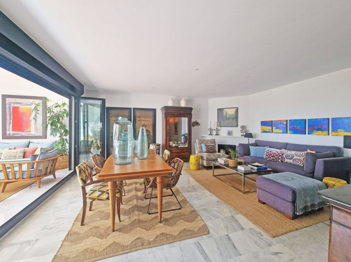 Image No.22-4 Bed Townhouse for sale