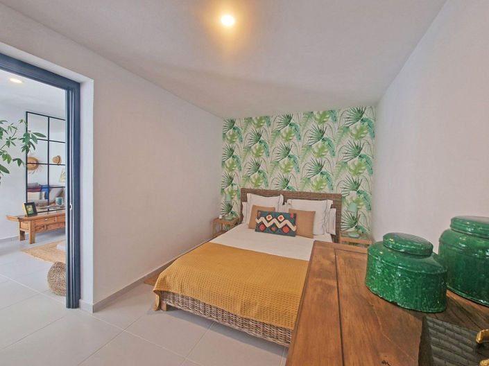 Image No.26-4 Bed Townhouse for sale