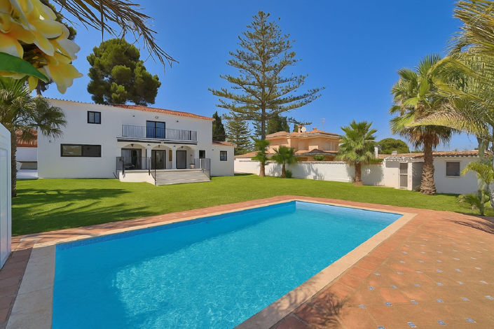 Image No.5-Villa de 4 chambres à vendre à Fuengirola