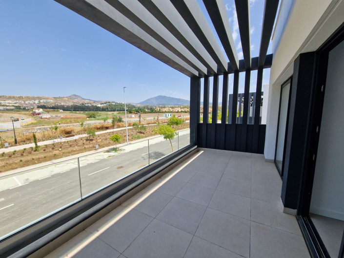 Image No.4-3 Bed Townhouse for sale