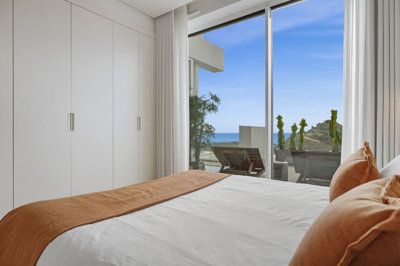 lnnmfibbvc18-cc72f169493c096e712837ff5d8b6e41