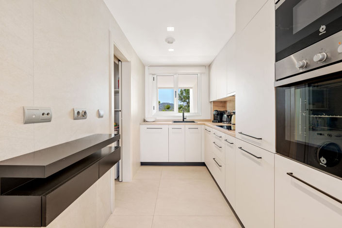 Image No.10-2 Bed Apartment for sale