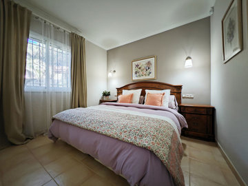 uafyk5lt5c11-20939a0134ad724a8cb2a801094d15a4