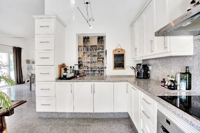 d5advwqg5r9-467d0cee5b725f3ef65f102a0c2e69c0