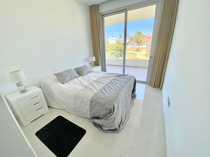 Image No.13-3 Bed Apartment for sale