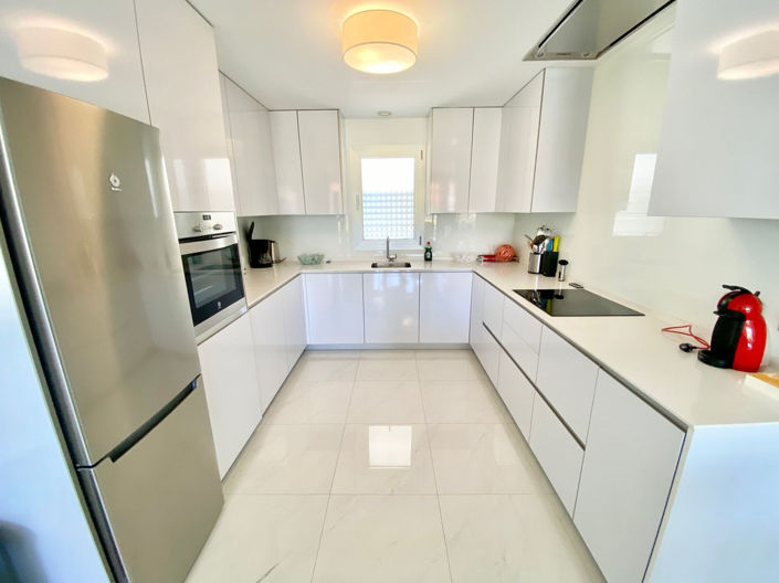 Image No.9-3 Bed Apartment for sale