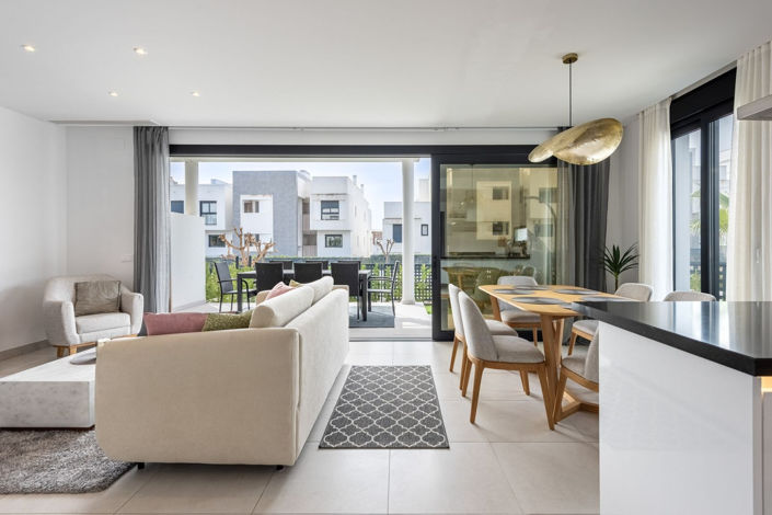 Image No.13-3 Bed Townhouse for sale