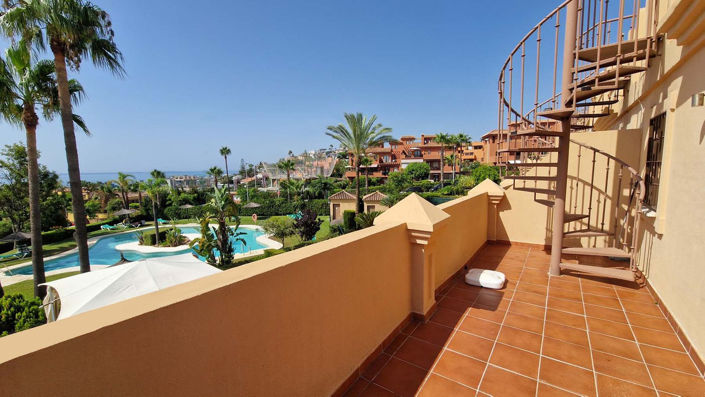 Image No.8-3 Bed Townhouse for sale