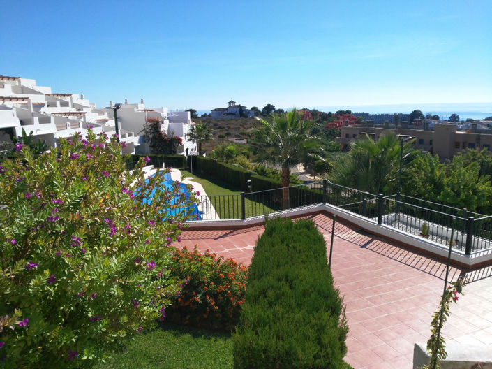 Image No.2-4 Bed Townhouse for sale