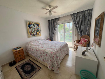 z5r33i0yup14-d70dc3102c00d7be0e872dfe1c1f86d7