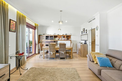 pwqygsa3ebr7-aa4cc561180b369757c0bb4af9886cd3