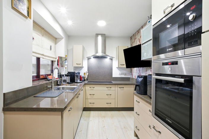 Image No.15-3 Bed Townhouse for sale