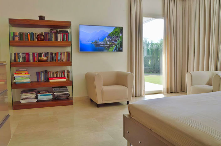 Image No.18-3 Bed Villa for sale