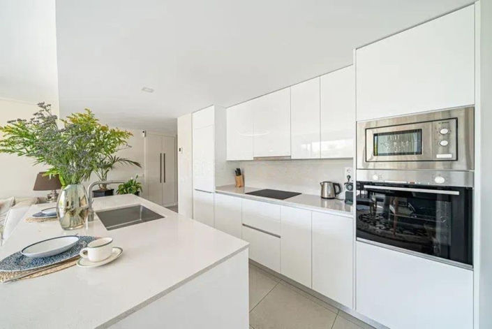 Image No.11-3 Bed Apartment for sale