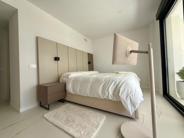 Image No.12-2 Bed Apartment for sale