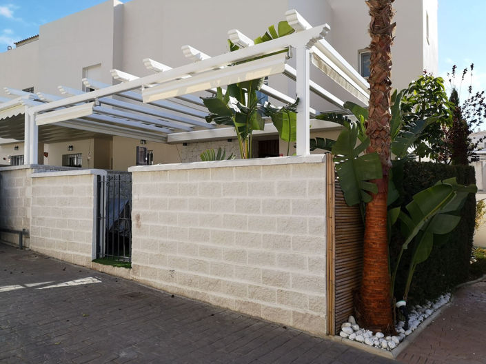 Image No.2-Maison de ville de 4 chambres à vendre à Estepona