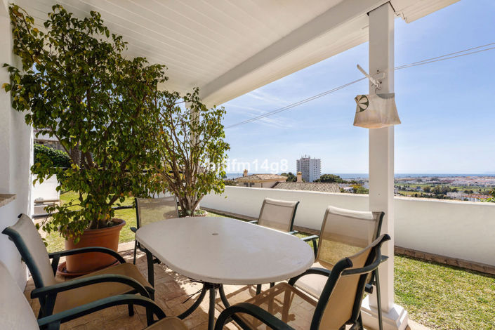 Image No.4-Villa de 4 chambres à vendre à Nueva Andalucia