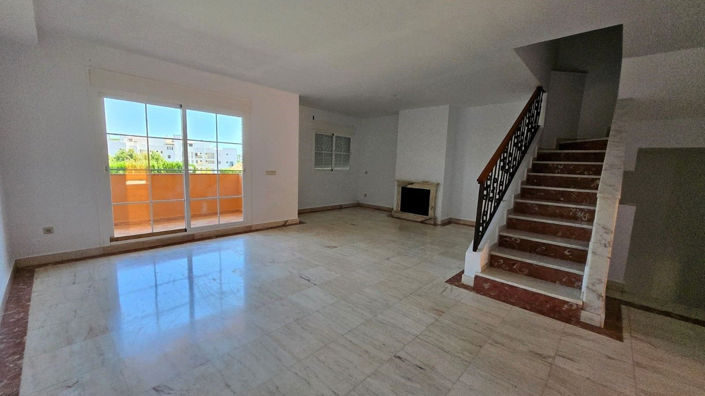 Image No.6-4 Bed Townhouse for sale