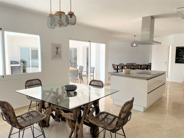 6pazul6mmza9-467d0cee5b725f3ef65f102a0c2e69c0