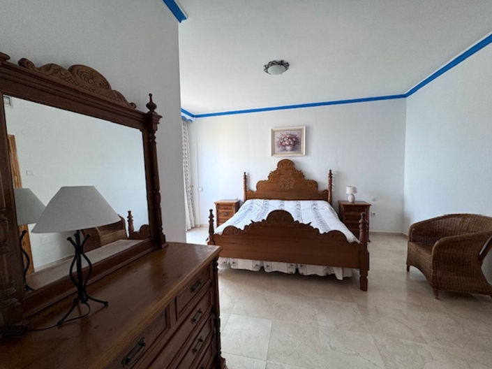 Image No.10-5 Bed Townhouse for sale