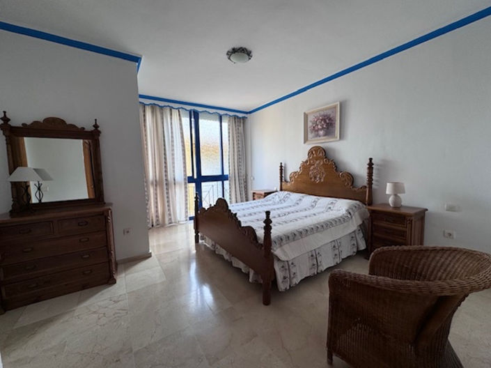 Image No.11-5 Bed Townhouse for sale