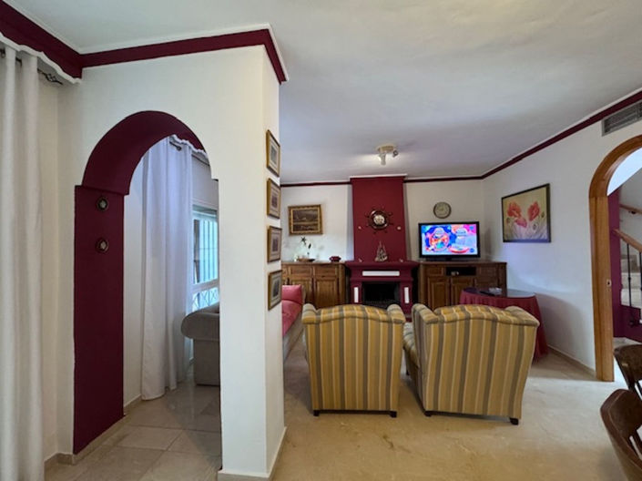 Image No.4-5 Bed Townhouse for sale