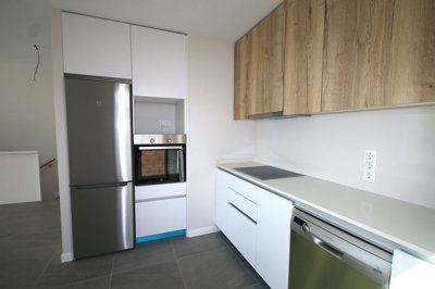 q1ziuarm5j17-dd5fcd4f0eb487dfa3803f7e20814c0e