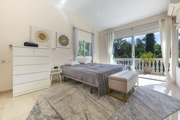 Image No.15-4 Bed Villa for sale