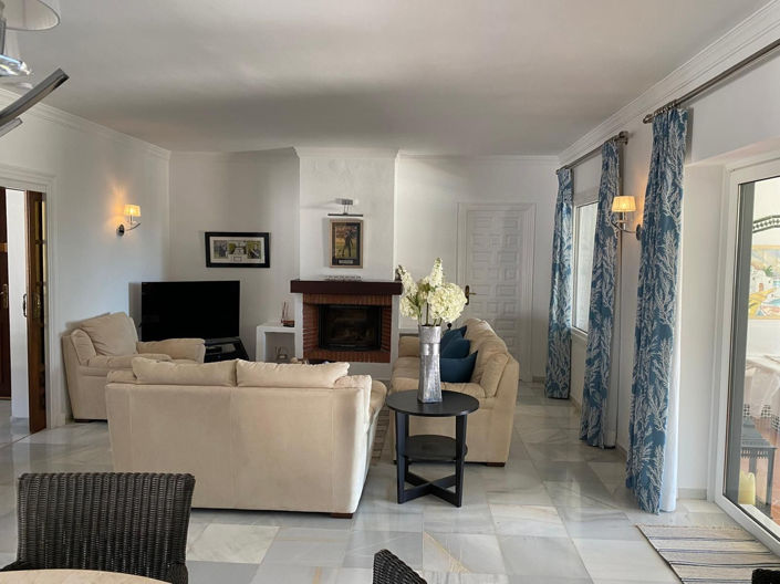 Image No.6-Villa de 4 chambres à vendre à El Paraiso