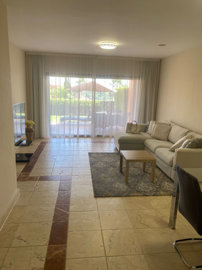 qe5eezf17fs4-c23c0f86247804fa50226aecd8b0b2c8