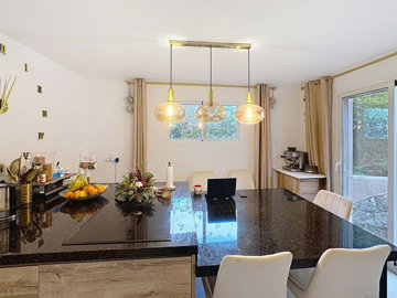 tv4pwghych14-d70dc3102c00d7be0e872dfe1c1f86d7