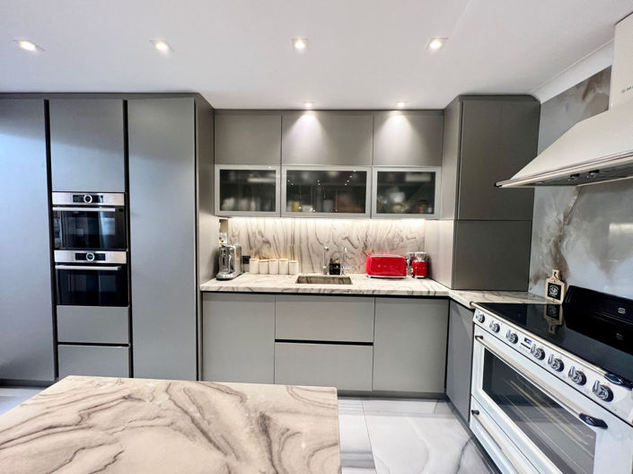 Image No.9-4 Bed Apartment for sale