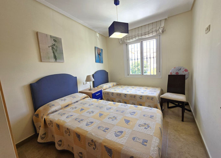 Image No.8-3 Bed Townhouse for sale