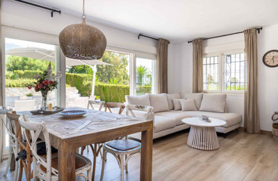 6buzmnrllr6-241328e1bcc9c0d8ce1222beb6c967a8