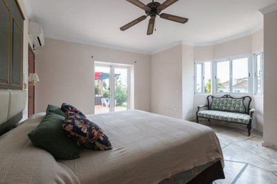 fwxg8ee0wzh16-ec67b526875bf0124b6ce4328a75443