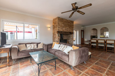 2ouqymm2yh8-e64a9055bba3e77ac8aca3b893cdf826