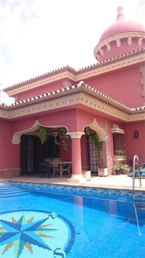 Image No.3-3 Bed Villa for sale