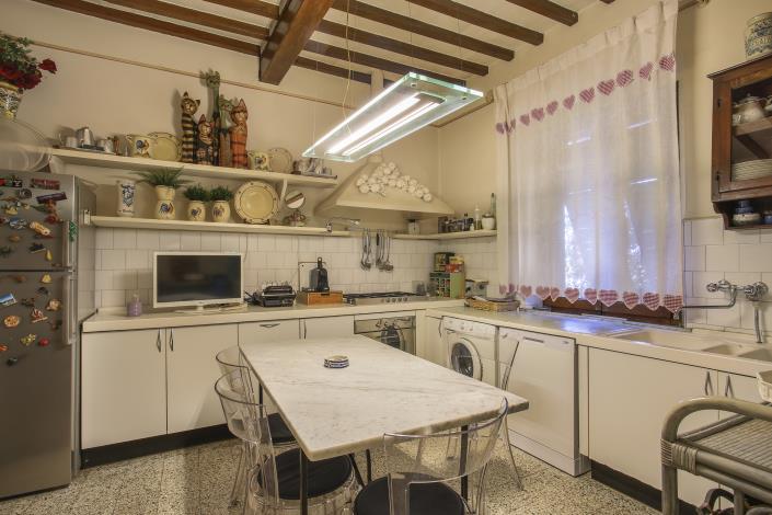 Image No.12-3 Bed Townhouse for sale