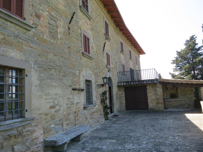 Image No.17-18 Bed Property for sale