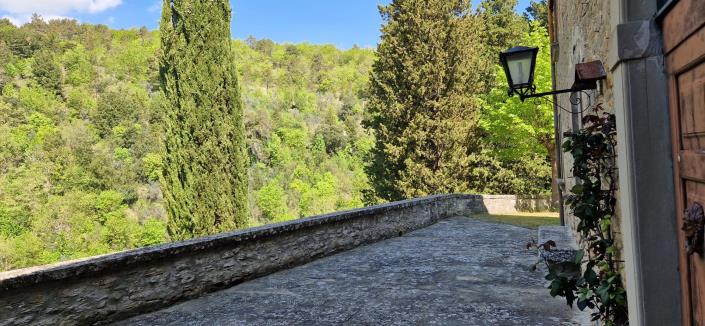 Image No.5-18 Bed Property for sale