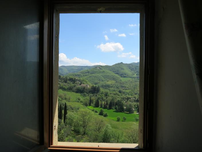 Image No.18-18 Bed Property for sale