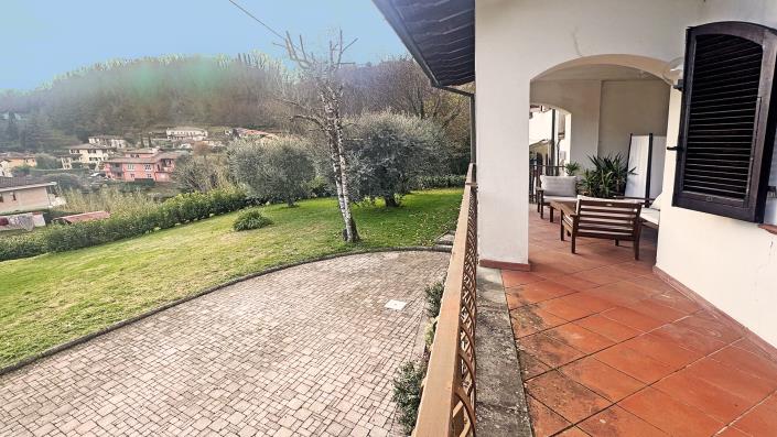 Image No.5-7 Bed Villa for sale